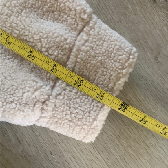 H&M Cozy‎ Cream Sherpa Jacket snap buttons size XS shacket winter baggy - Picture 8 of 11